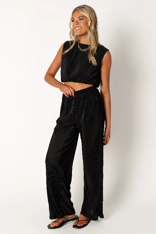 Lucy Plisse Pants - Black