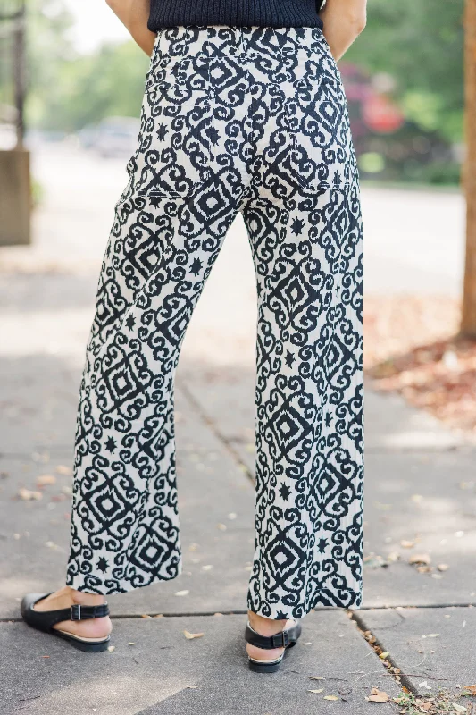 Something To See Black Medallion Print Pants