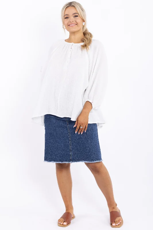 Frayed Denim Skirt in Dark Blue